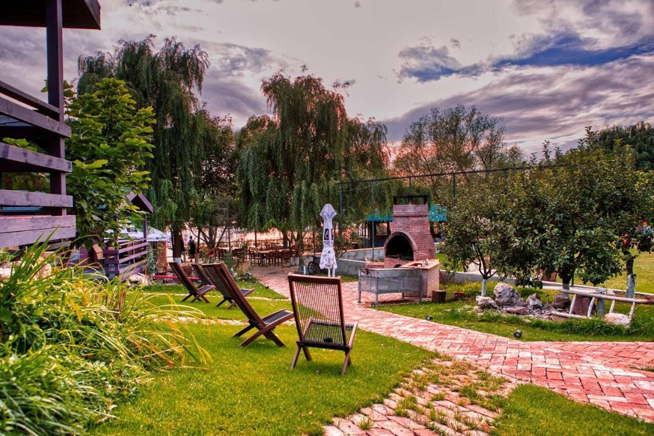 Enpi Lake Resort Iasi Exterior foto